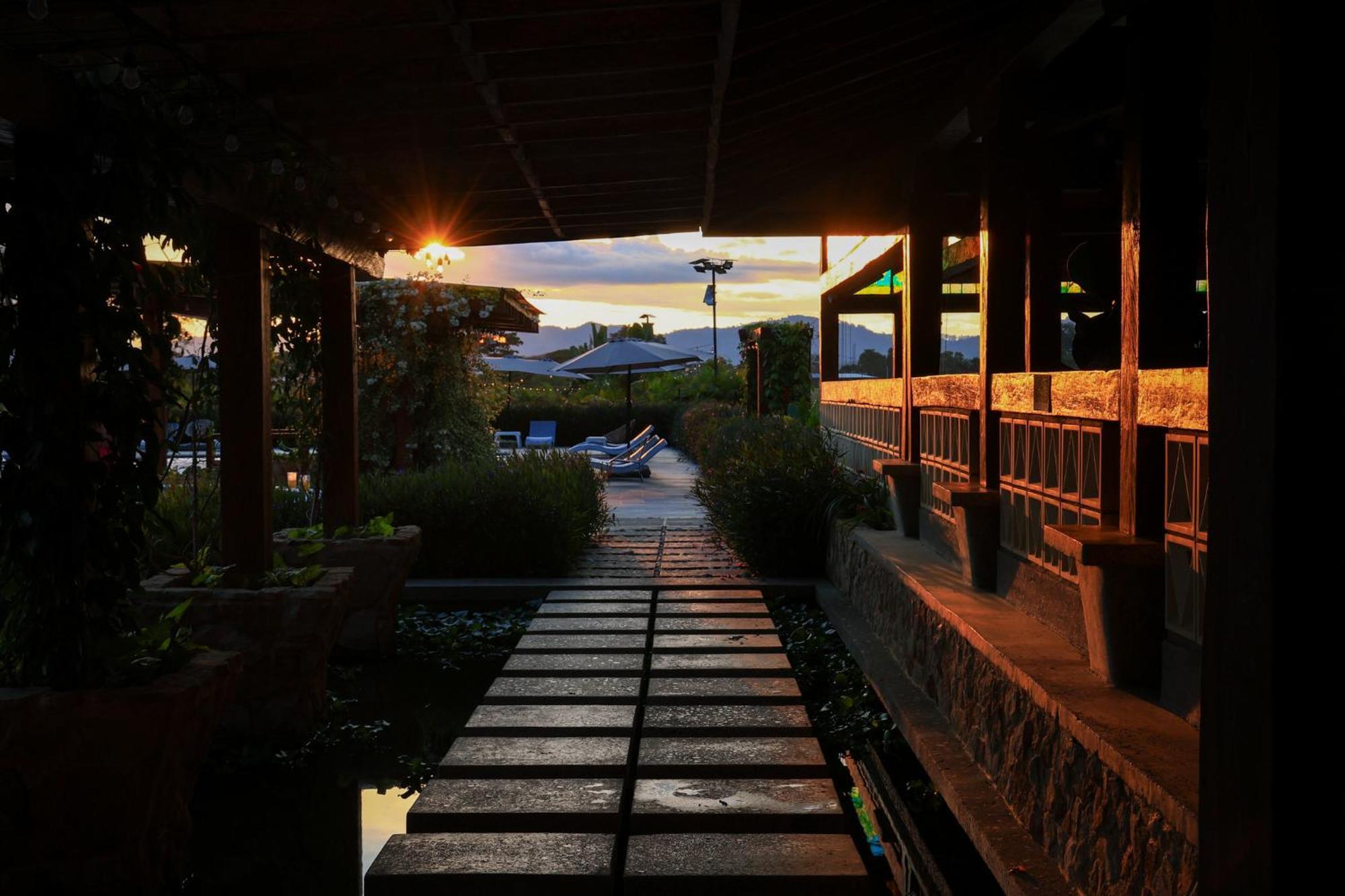 Hotel El Cielo En La Tierra Alcalá Exteriör bild